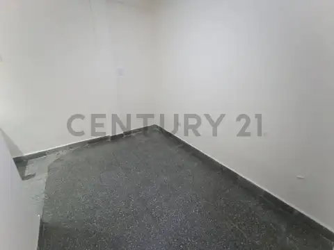 Venta Departamento 2 Ambientes - Patio -Sin Expensas en Beccar