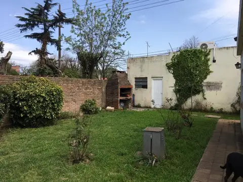 Excelente propiedad,vivienda con 4 locales