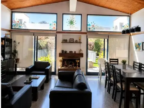 Casa en Country Club Venado I – 4 Dormitorios, Pileta y Ubicación Estratégica.