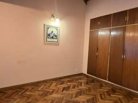 OPORTUNIDAD CASA BELLA VISTA - EXCELENTE UBICACION