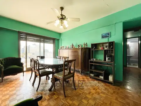 VENTA 3 AMBIENTES C BALCON CORRIDO. A MTS DE AV. AVELLANEDA