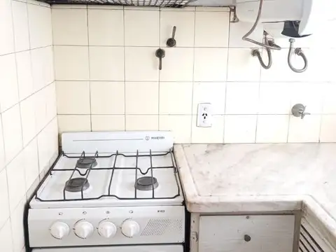 Departamento en Alquiler en Pompeya, $ 450.000