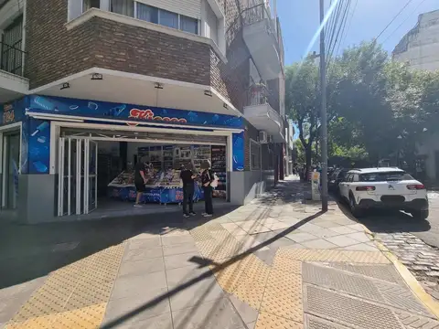 Local a la calle Venta V Crespo Con Vivienda renta