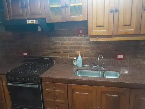Depto Tipo Casa en Alquiler de 1 dormitorio