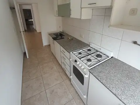 Departamento 3 ambientes con 1 baño