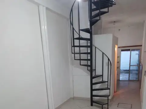 Depto Tipo Casa en Alquiler de 2 dormitorios