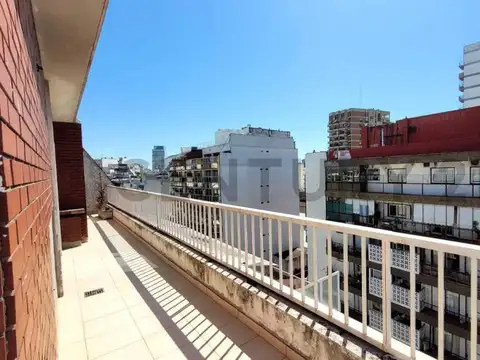 Venta departamento 2 amb Recoleta c/ BALCON TERRAZA EN ESQUINA