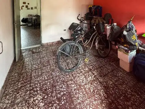 Casa en Venta en Moron Sur, USD 38.000