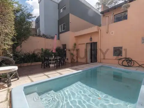 Vta CASA 4 amb con Pileta y Parrilla Cochera Vicente Lopez