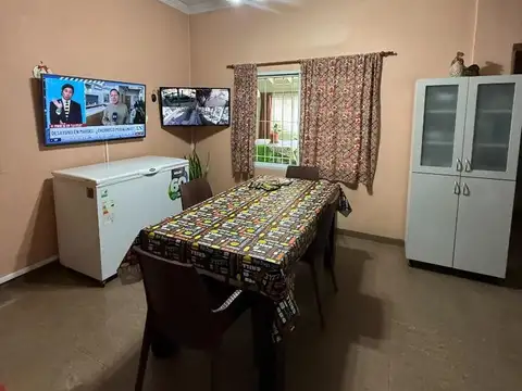 VENTA – CASA 3 AMBIENTES EN IMPECABLE ESTADO – MORÓN CENTRO
