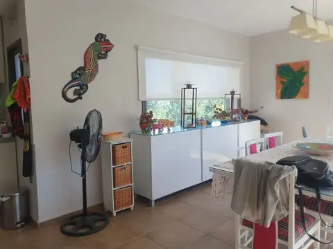 Casa 5 ambientes con 4 baños