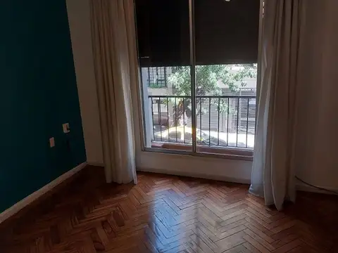 4 AMBIENTES EN CABALLITO CON BALCÓN Y TERRAZA