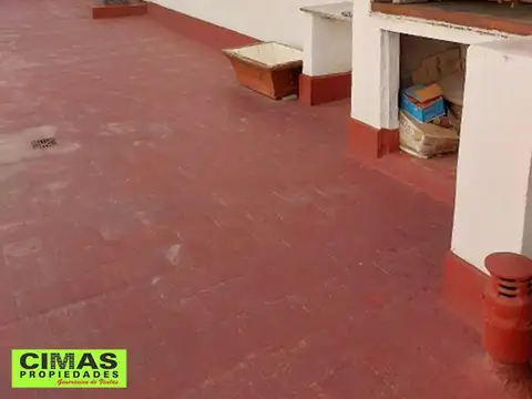 Depto Tipo Casa en Alquiler de 3 dormitorios