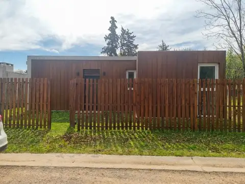 Casa en venta- Barrio San Jeronimo I