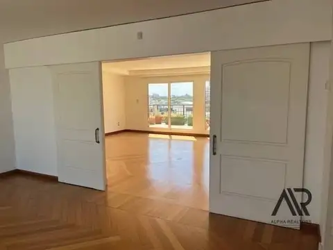 Departamento en Venta de 4 dormitorios