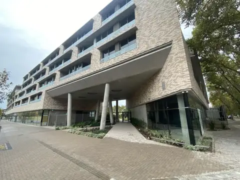 Local en Venta en Refinerias, USD 216.980