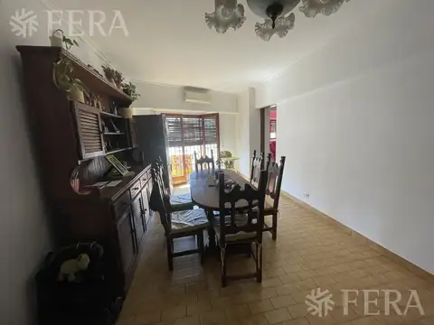 Venta departamento 3 ambientes con balcón en Wilde