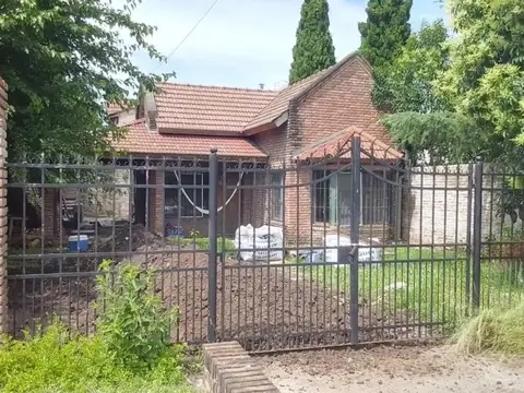 Casa en Venta con 1 cochera