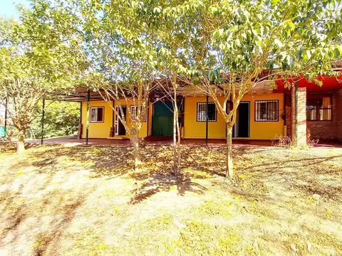 Casa 6 ambientes con 2 baños