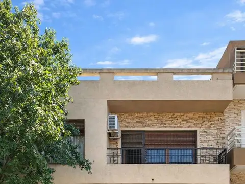  PH 4 AMBIENTES CON TERRAZA Y GARAGE