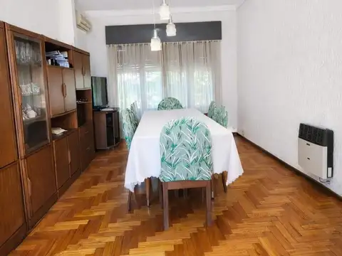 Depto Tipo Casa en Venta 69 años