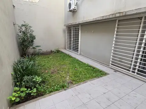 Departamento en Alquiler en Parque Chas, $ 1.200.000