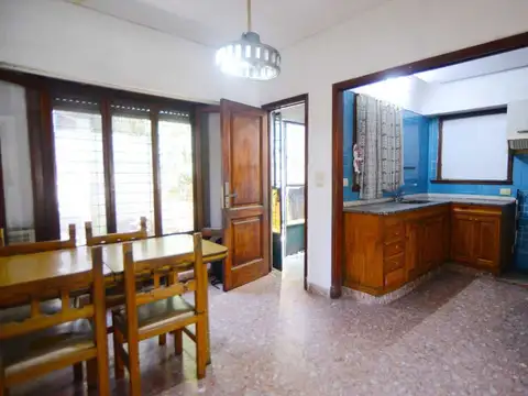 Casa 3 ambientes con 1 baño