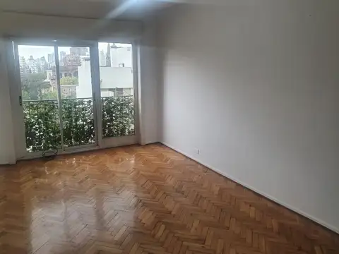 3 AMBIENTES CON DEPENDENCIA CONTRAFRENTE BALCON 80 MTS