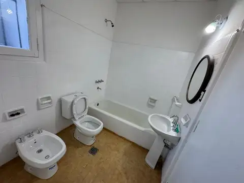 VENTA INTERNO UNICO C PILETA, ASADOR Y DOS DORM