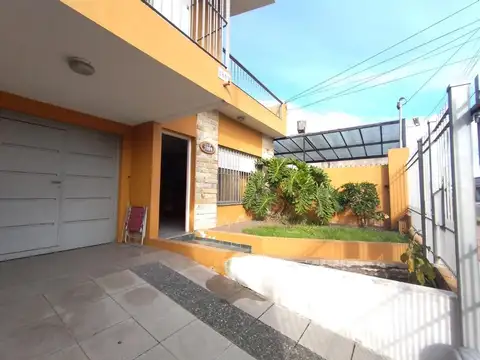 Casa en Venta en Berazategui, USD 130.000