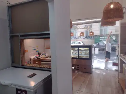 Local en Venta en Barrio Norte, USD 130.000