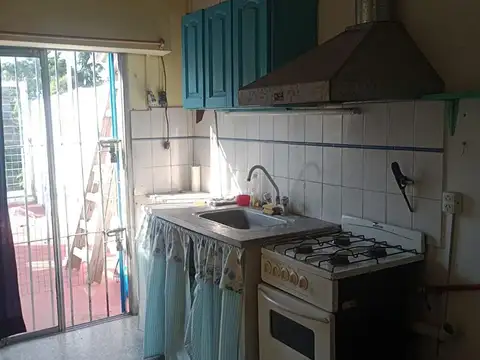 Depto Tipo Casa en Alquiler en Monte Grande, $ 480.000