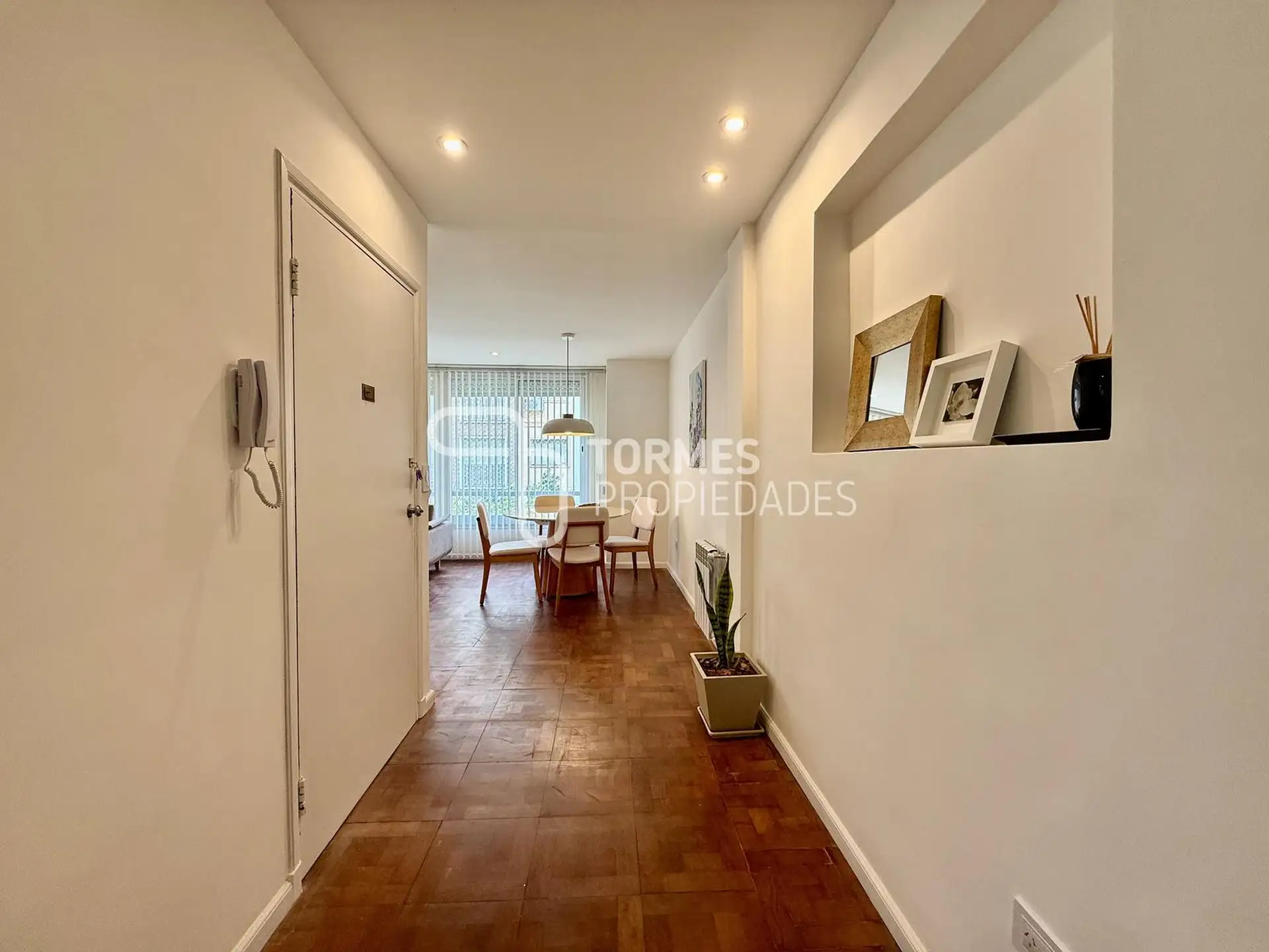 Depto 3 amb reciclado 76m² en semipiso – Macrocentro