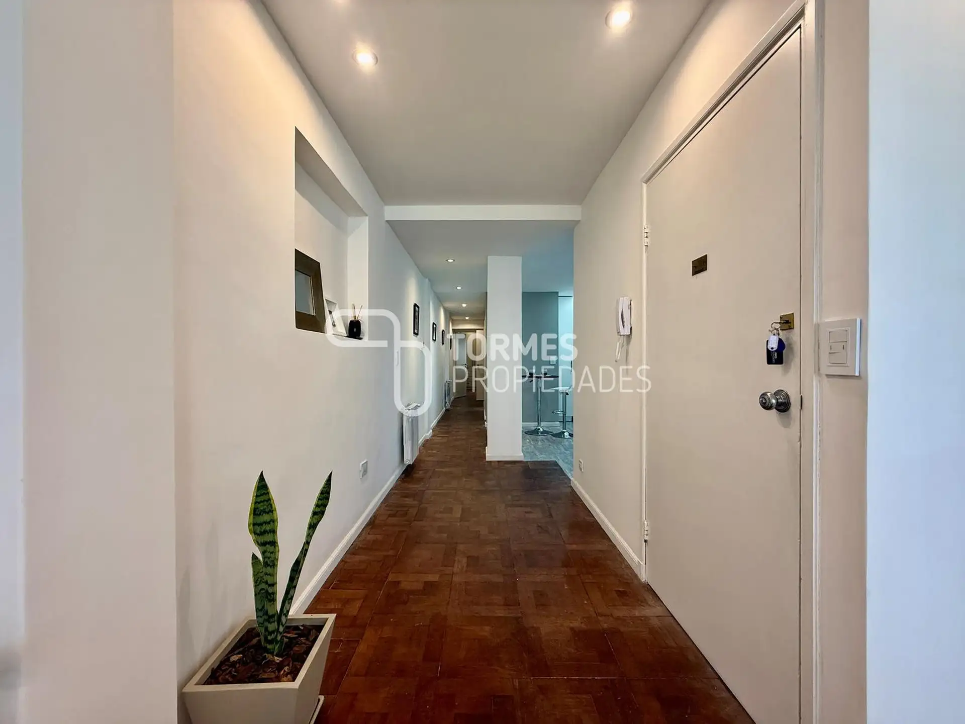 Depto 3 amb reciclado 76m² en semipiso – Macrocentro