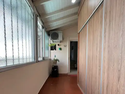 Depto Tipo Casa en Venta en Ramos Mejía Sur, USD 94.000