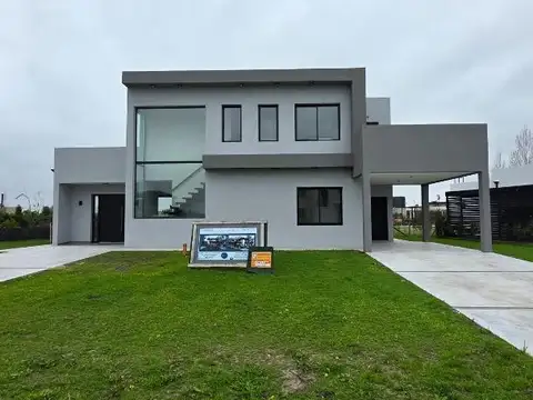 Casa en Alquiler en La Alameda, Canning