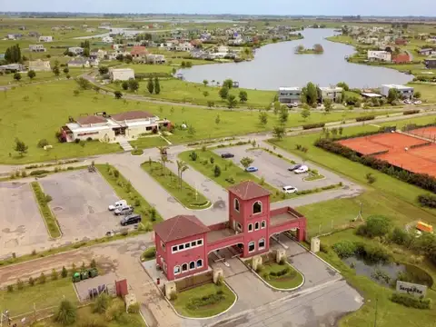 Lote a Laguna Barrio Santa Rita