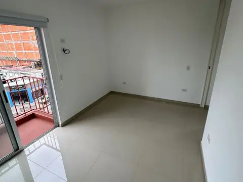 Depto Tipo Casa en Venta de 1 dormitorio