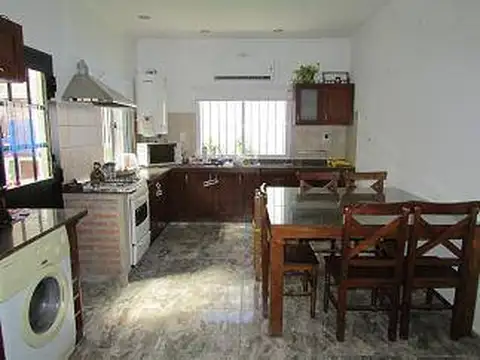 Casa en Venta en Quilmes Oeste, USD 145.000