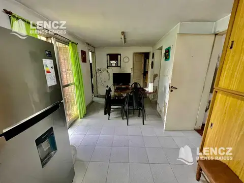 Casa 3 ambientes con 1 baño