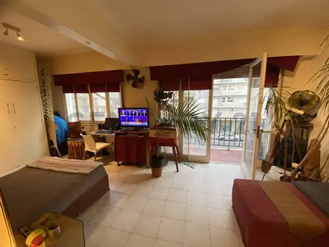 Venta departamento 2 ambientes Plaza Colon