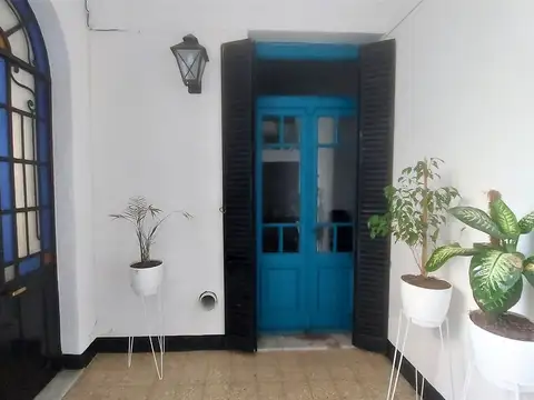 Aristóbulo del Valle 100