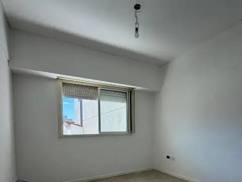 Departamento 2 Ambientes en Moron - Garcia Silva 1300