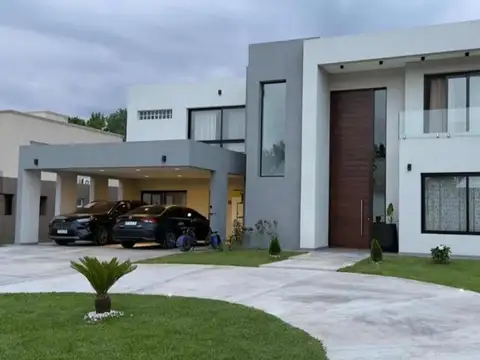 Casa a la venta en Pilar