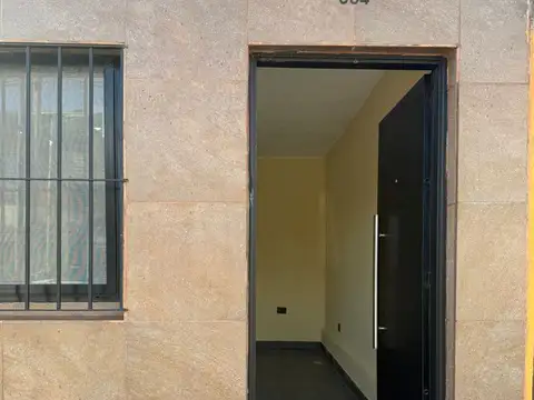 Galpón en Alquiler de 337 m2 aproximados (8,66 x 39).