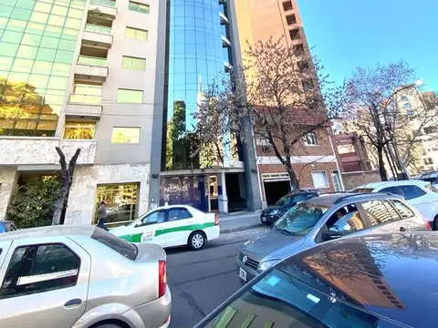 plaza paso e/ av 13 y av 44 100, Piso 9