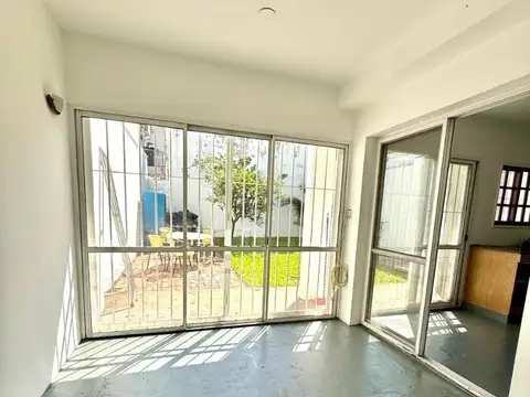 PH 2 amb + escritorio con entrada independiente en Olivos