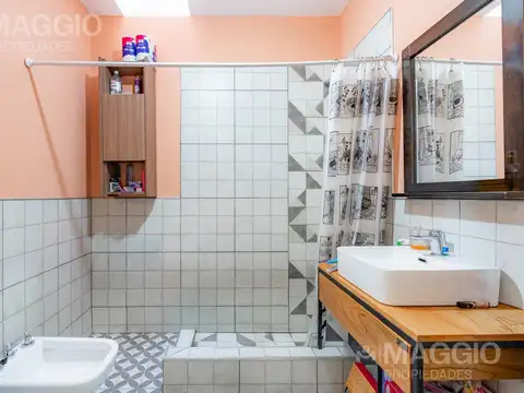 Casa en Venta con 1 cochera