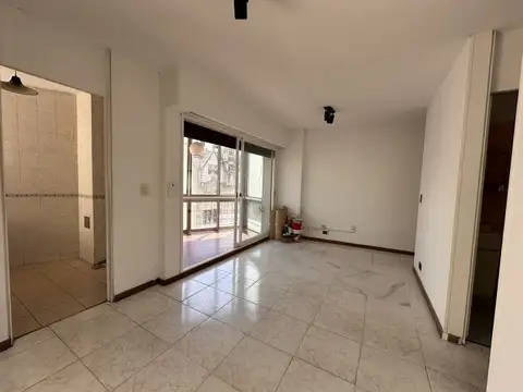 Departamento en Alquiler en Balvanera, $ 700.000