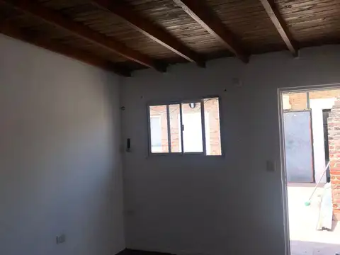 Depto Tipo Casa en Alquiler de Monoambiente